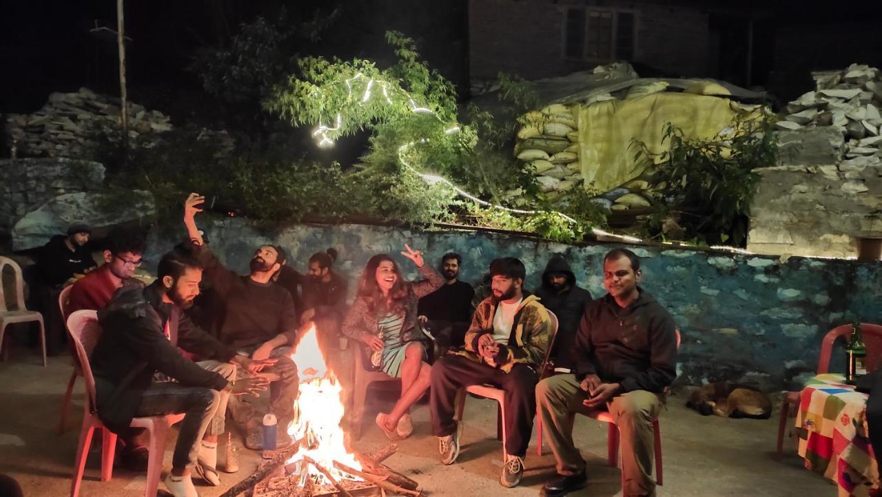 Snow View Guest House Kasol Exterior foto